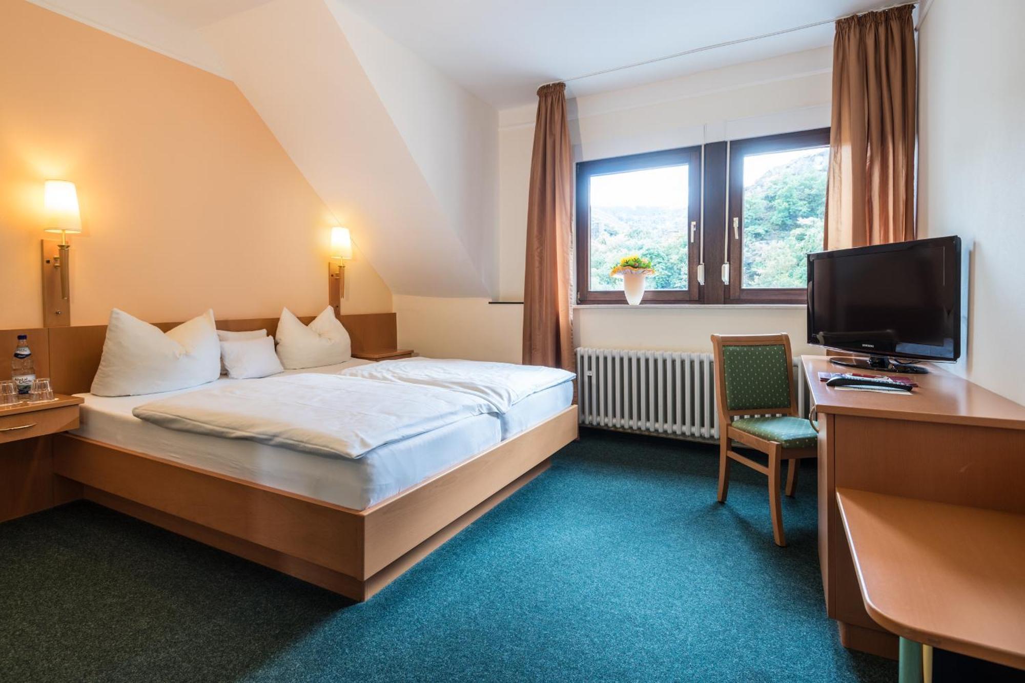 Hotel-Restaurant Ruland Altenahr Extérieur photo